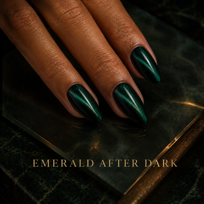 lunvona®Emerald Hour | Emerald Cat-Eye Medium Almond Press-On Nails